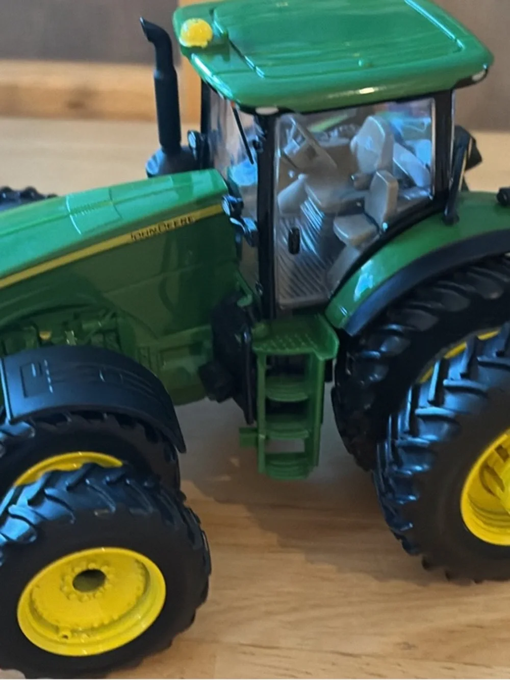 John Deere Die Cast 5 tractors
